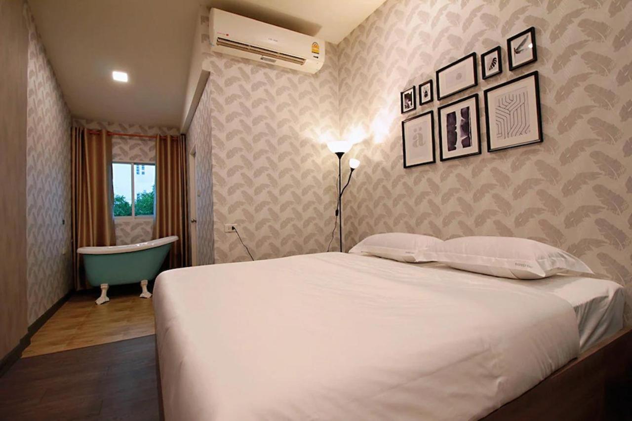 R 17 Living Hotel バンコク都 エクステリア 写真