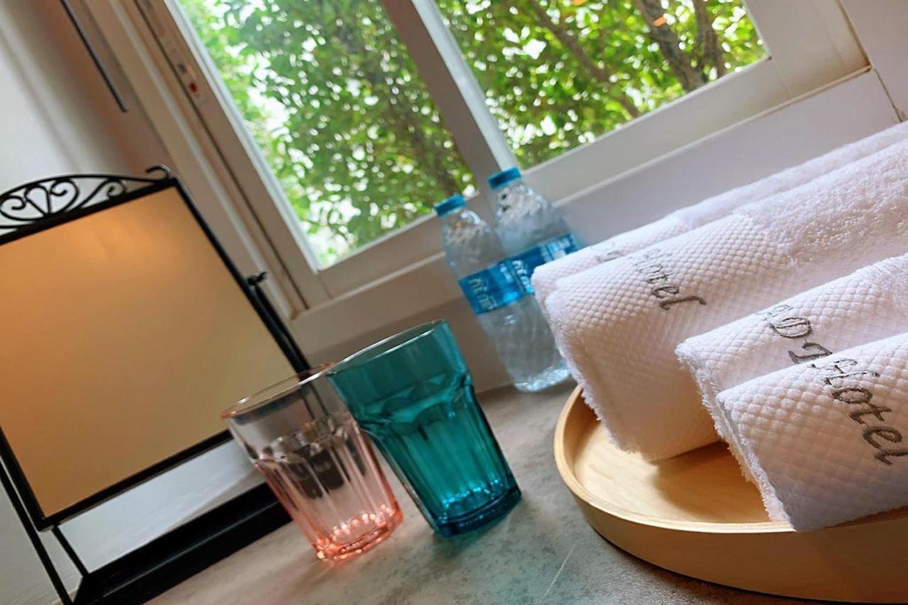 R 17 Living Hotel バンコク都 エクステリア 写真